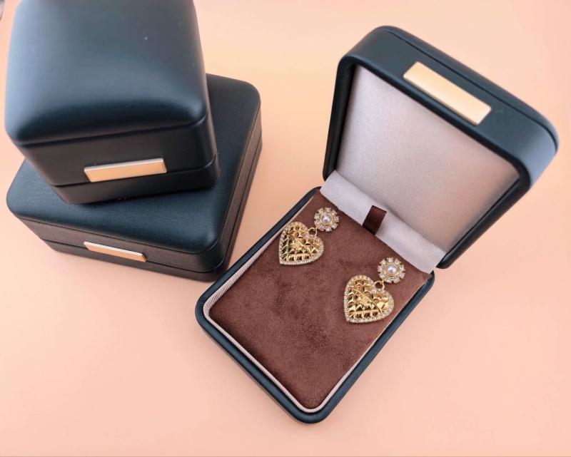 Ce1i*e earrings